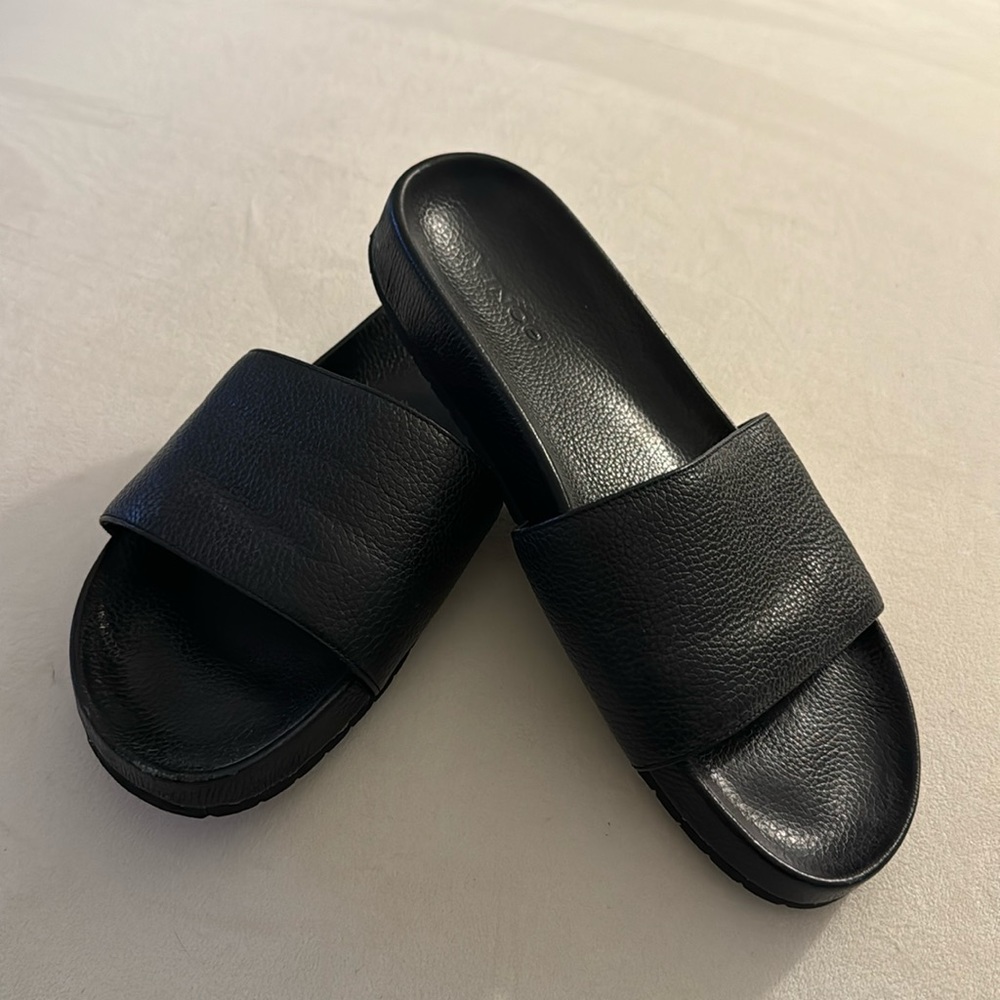 Black Leather Vince Slides